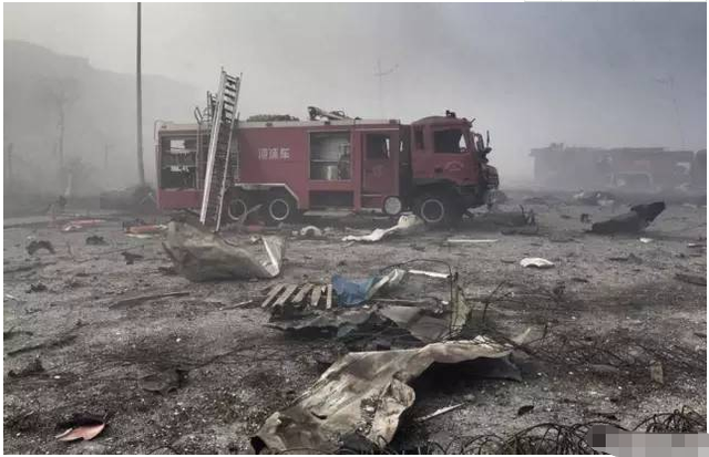 天津港爆炸事故始末:165人遇难,99人都是消防员